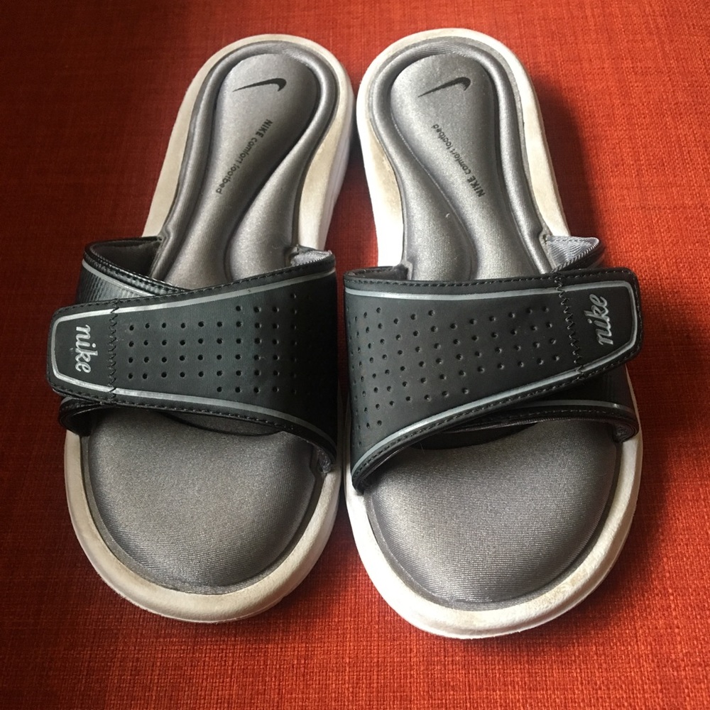 Nike slides